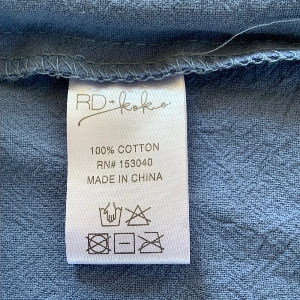 NWT RD & Koko Blue Embroidered Boho Peasant Blouse Size L